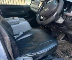 Toyota Hiace Baby Quantum - 3
