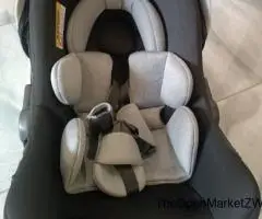 Infant car seat